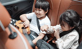 Children travelling in car